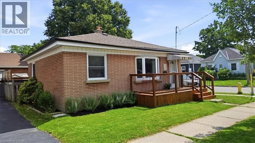 166 CATHARINE Avenue — photo 1 of 41