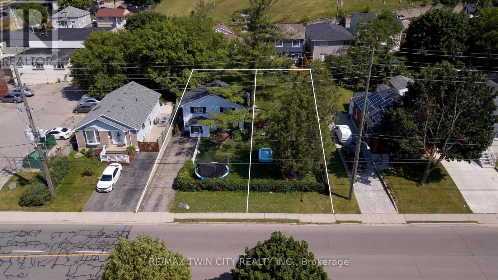 13 BROOKLYNE ROAD — photo 1 of 44