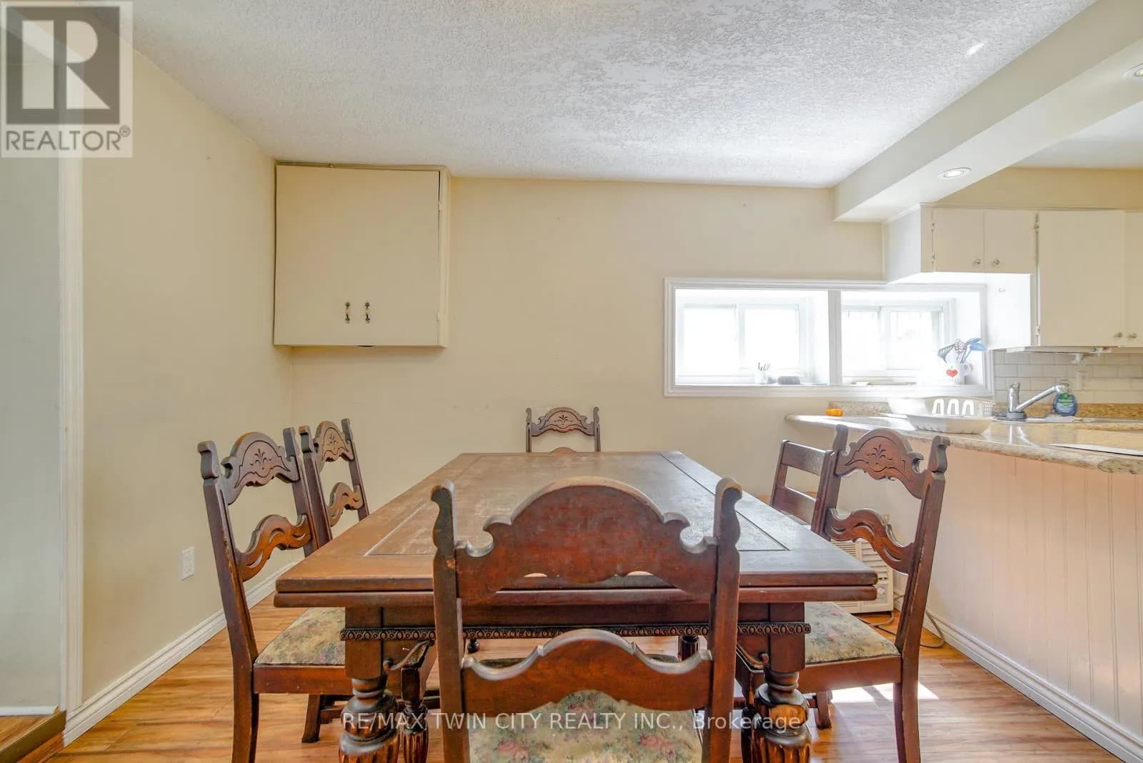 13 BROOKLYNE ROAD — photo 4 of 44