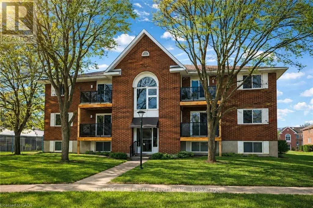 106 - 565 GREENFIELD AVENUE — photo 1 of 50