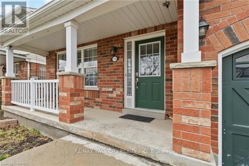 156 OSBORN AVENUE — photo 3 of 44