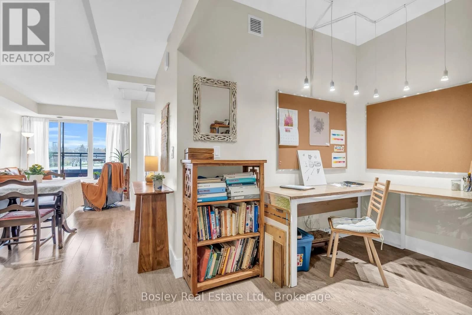412 - 155 ST LEGER STREET — photo 5 of 19