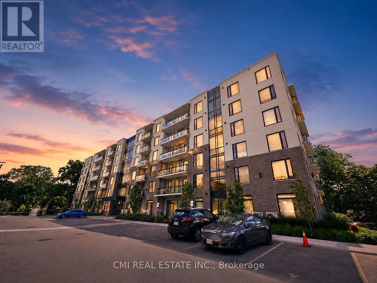 306 - 103 ROGER STREET — photo 1 of 28