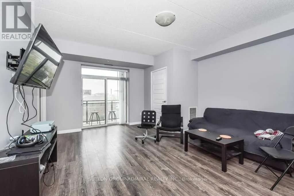 506 - 8 HICKORY STREET W — photo 4 of 15