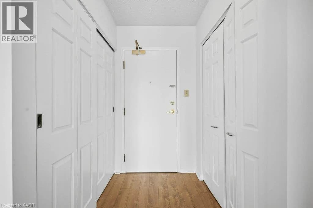 1414 KING Street E Unit# 302 — photo 4 of 34