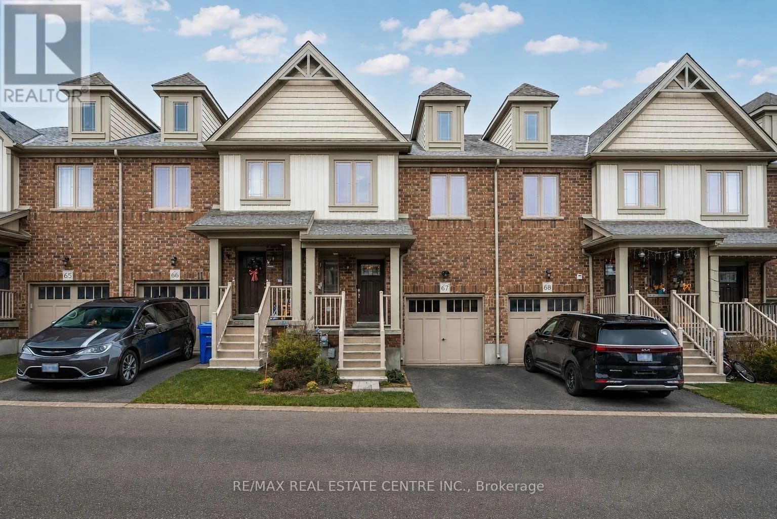 67 - 124 PARKINSON CRESCENT — photo 1 of 39