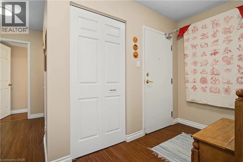 1414 KING Street E Unit# 803 — photo 4 of 40