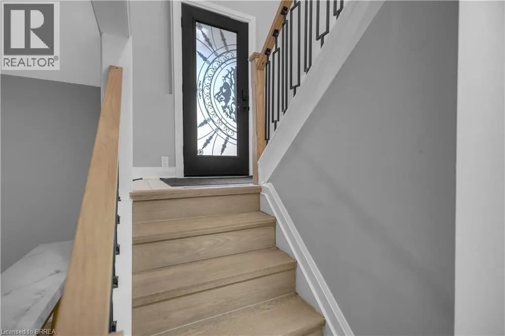 19 BROAD Street — photo 3 of 35