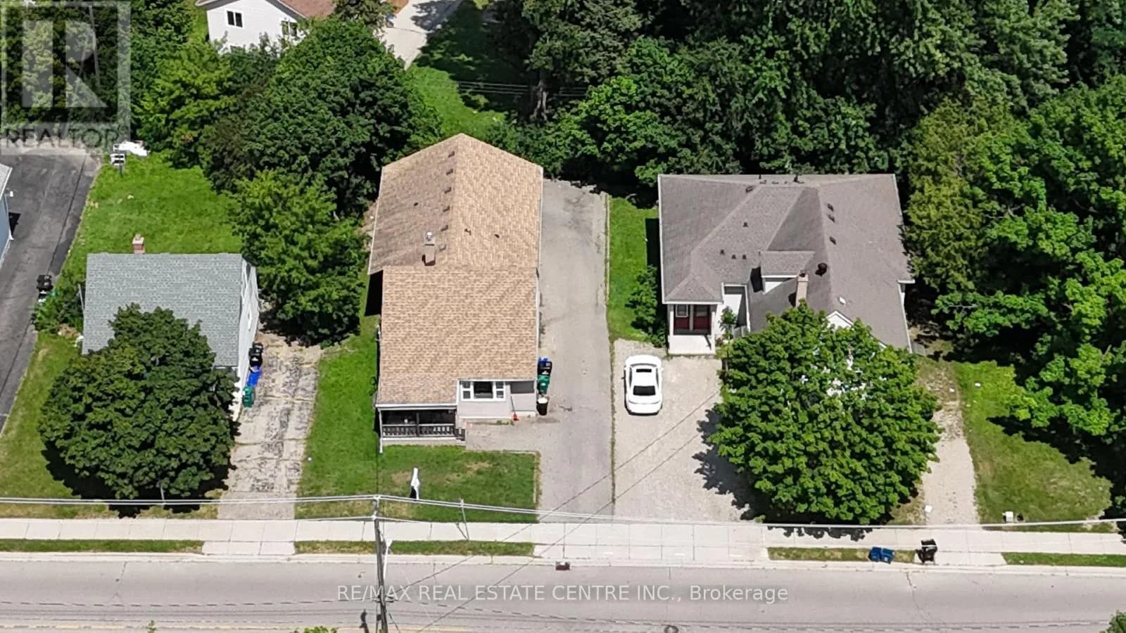 266 HAZEL STREET — photo 2 of 5