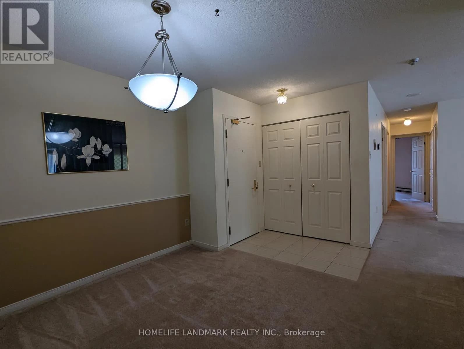 306 - 265 WESTCOURT PLACE — photo 5 of 36