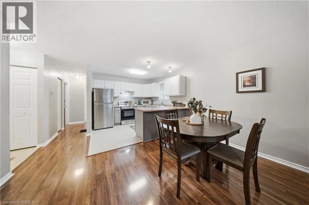 58 WATERLOO Street Unit# 4 — photo 5 of 24