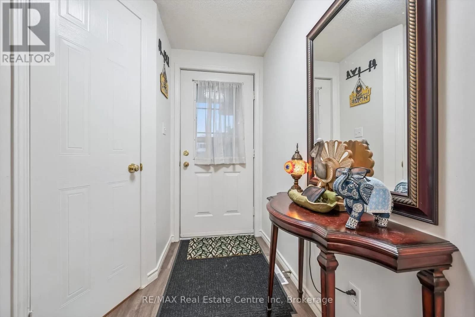 425 EXMOOR STREET — photo 5 of 38