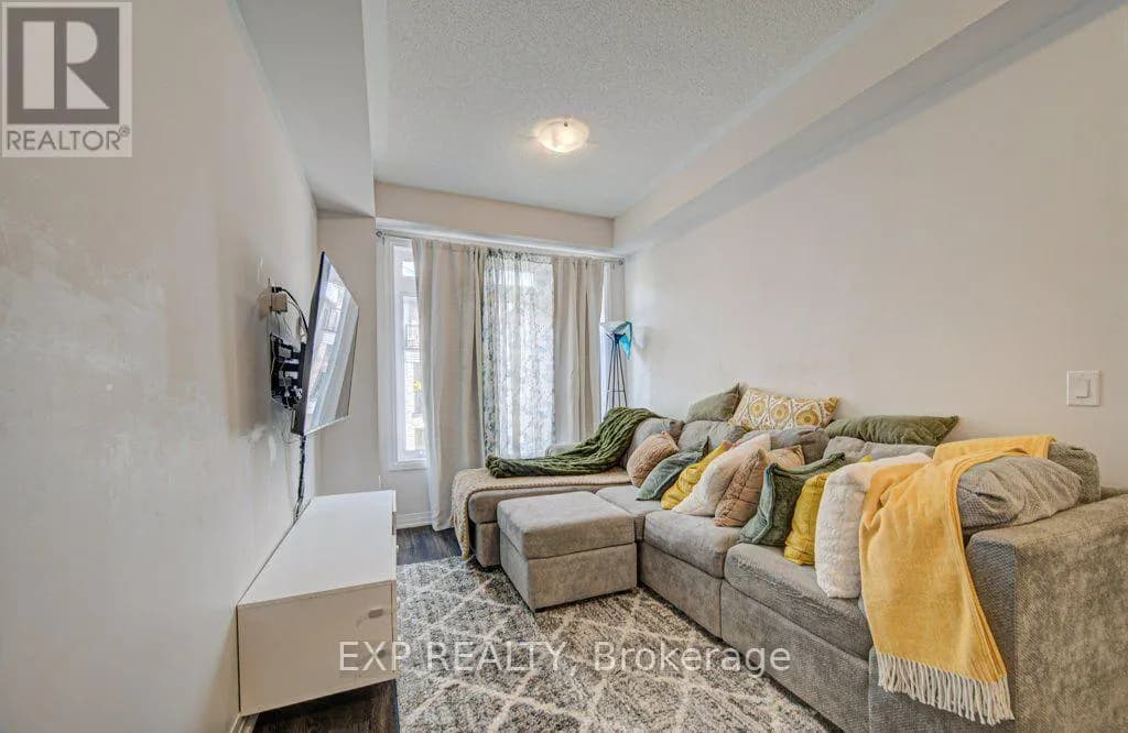 1302 - 585 COLBORNE STREET E — photo 1 of 39