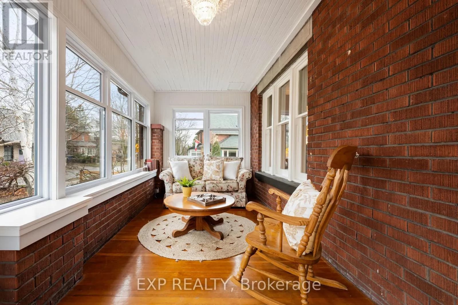 9 WELLINGTON STREET — photo 5 of 50