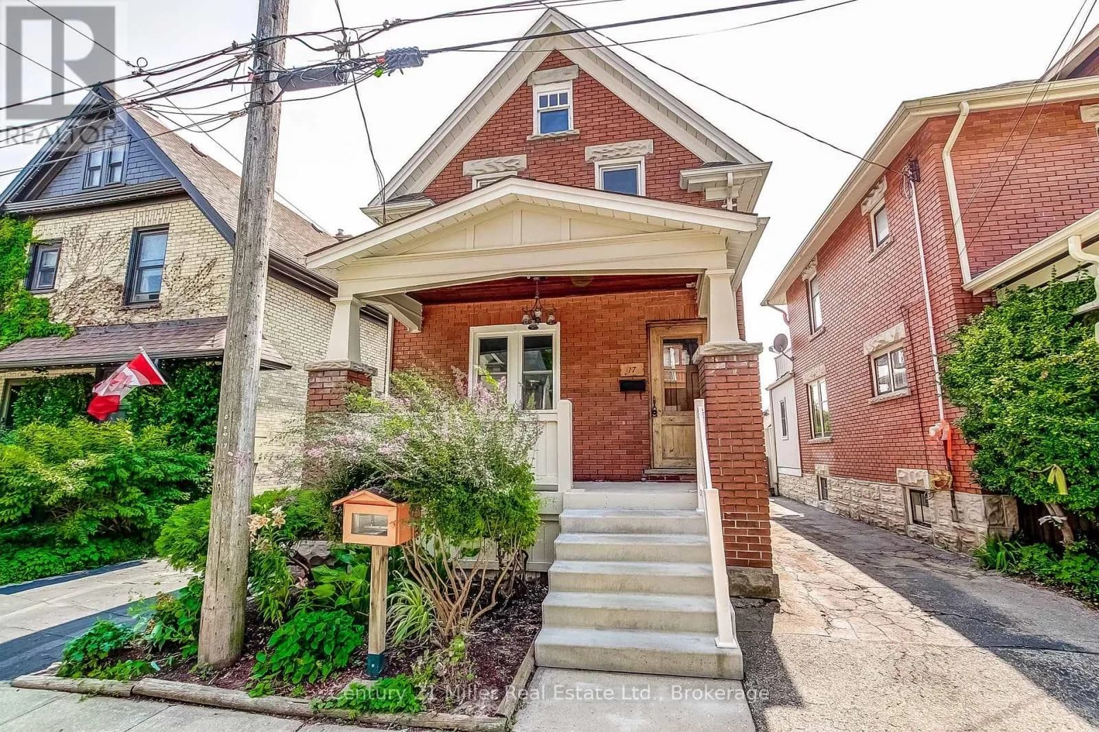 17 WHITNEY PLACE — photo 1 of 41