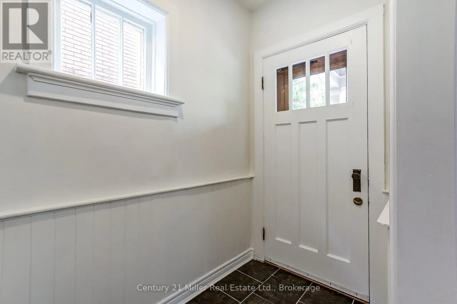 17 WHITNEY PLACE — photo 4 of 41