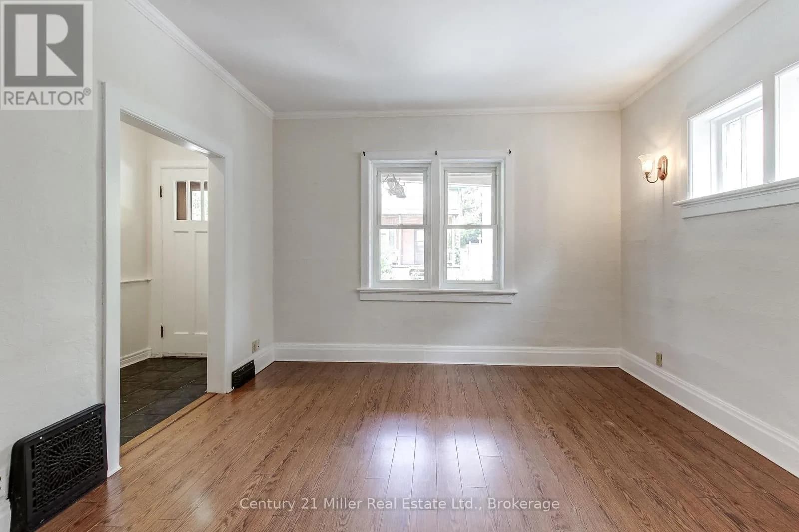 17 WHITNEY PLACE — photo 5 of 41