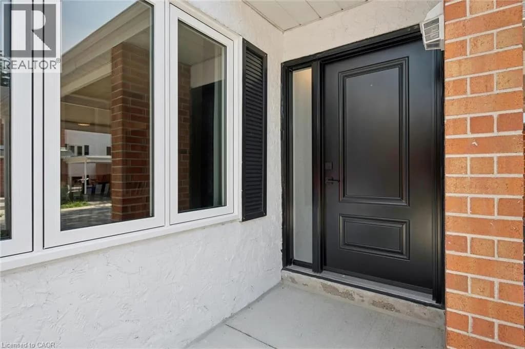 431 KEATS Way Unit# 3 — photo 4 of 36