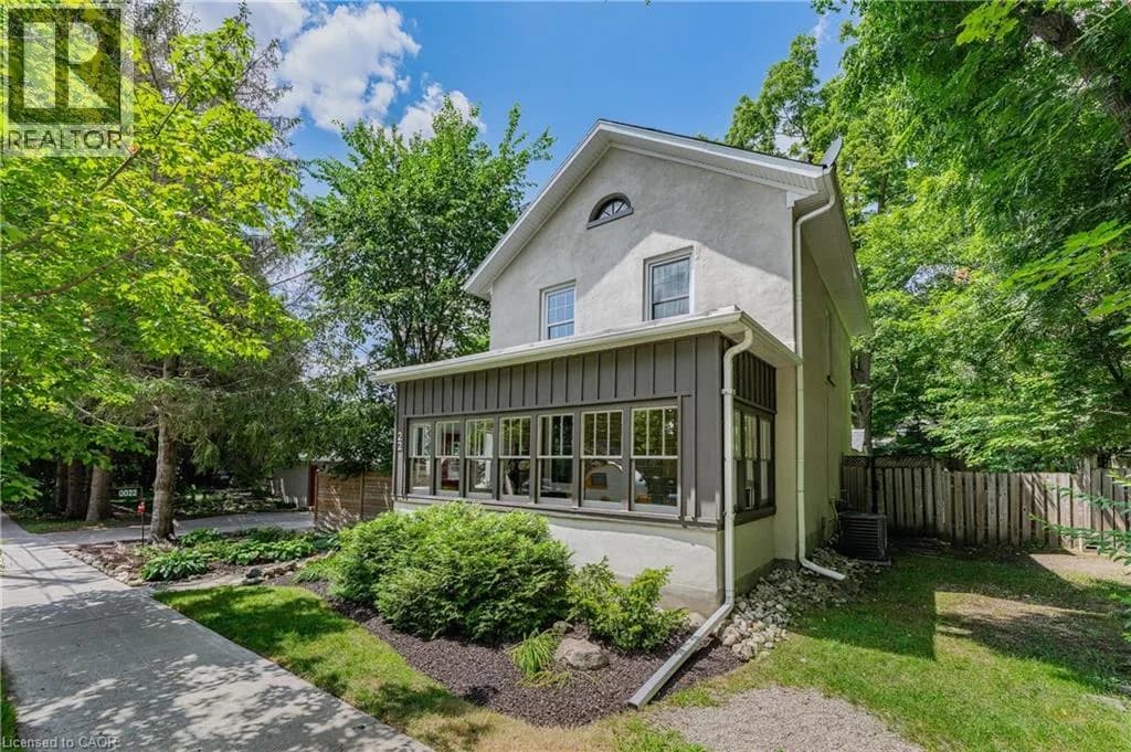 22 SOPHIA Street — photo 3 of 50