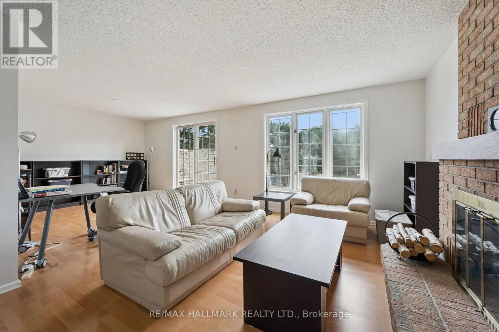 1 - 489 BEECHWOOD DRIVE — photo 5 of 33