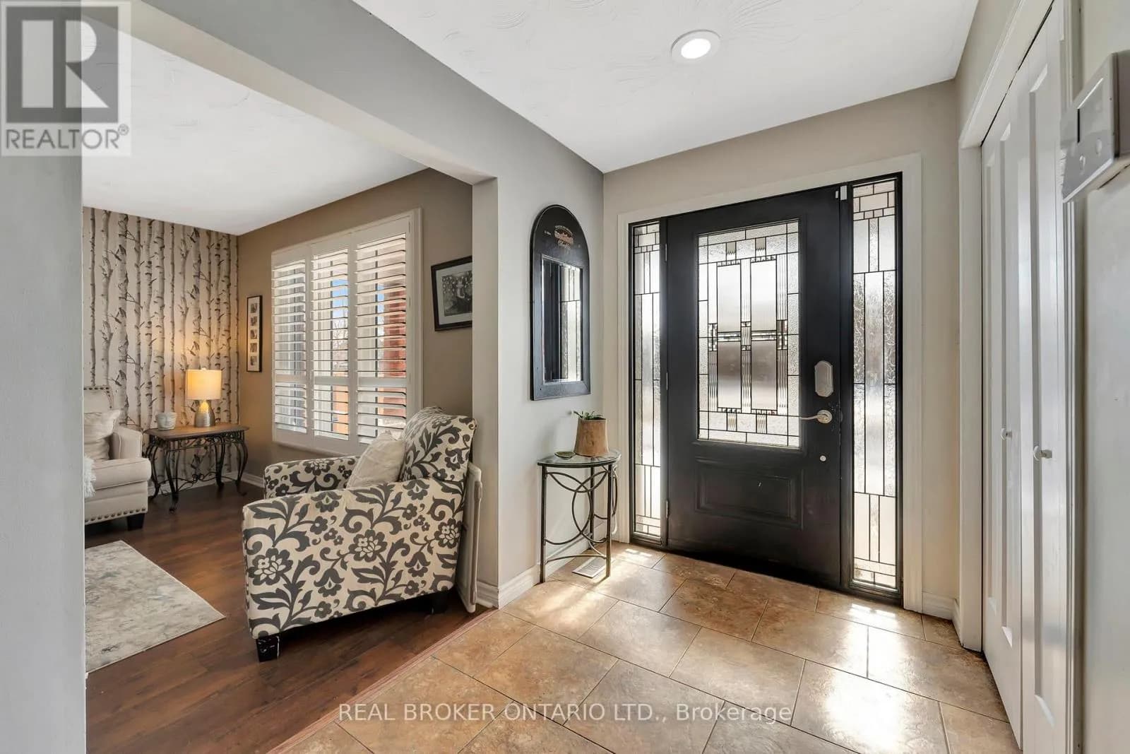 52 BECKETT DRIVE — photo 4 of 41
