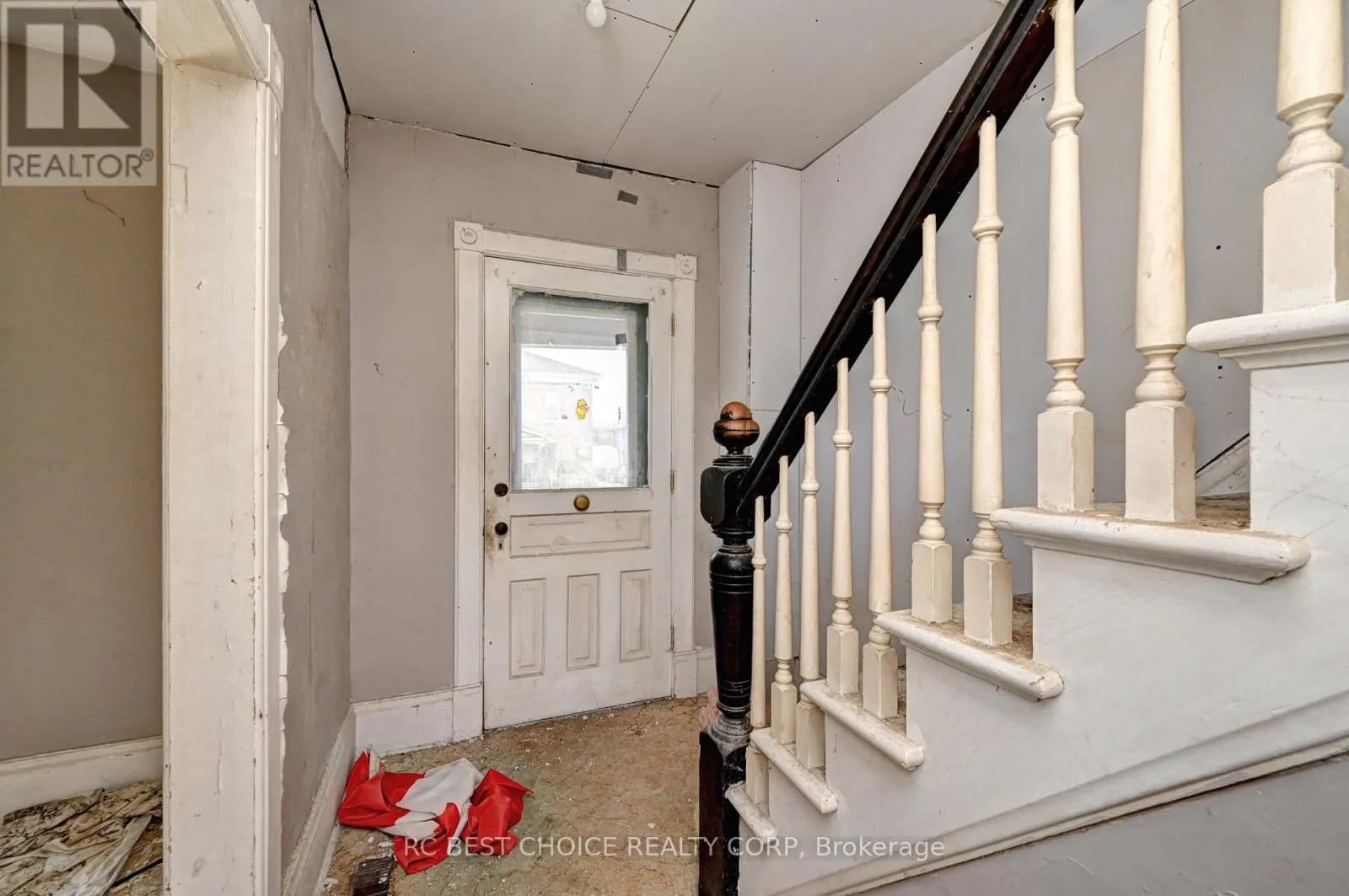 263-265 MILL STREET — photo 4 of 41