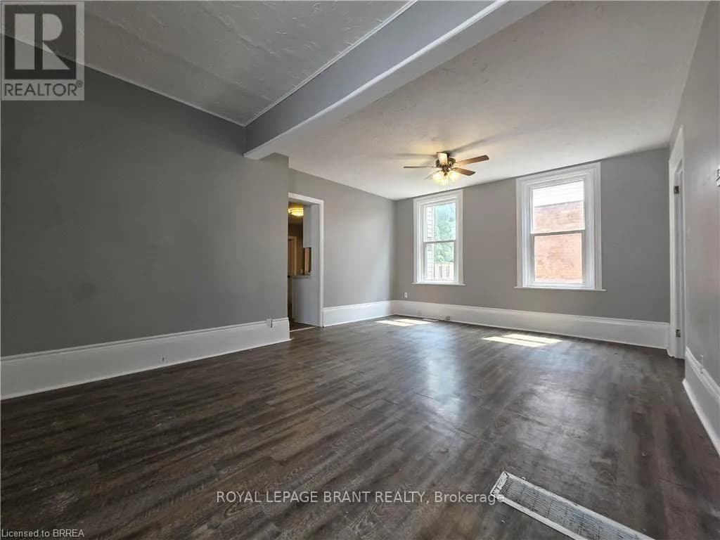 109 SYDENHAM STREET — photo 3 of 30