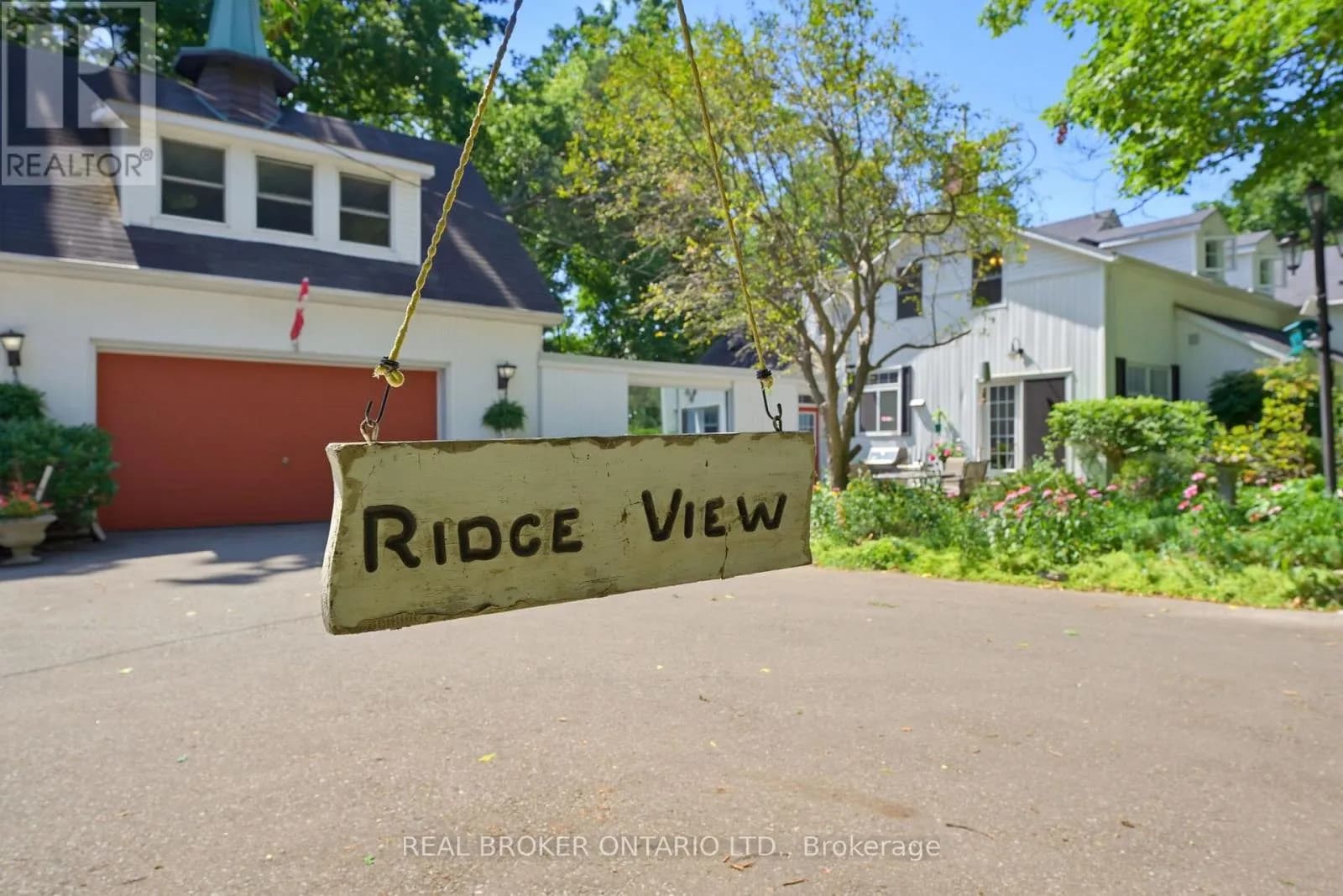 24 PLEASANT RIDGE ROAD — photo 4 of 50