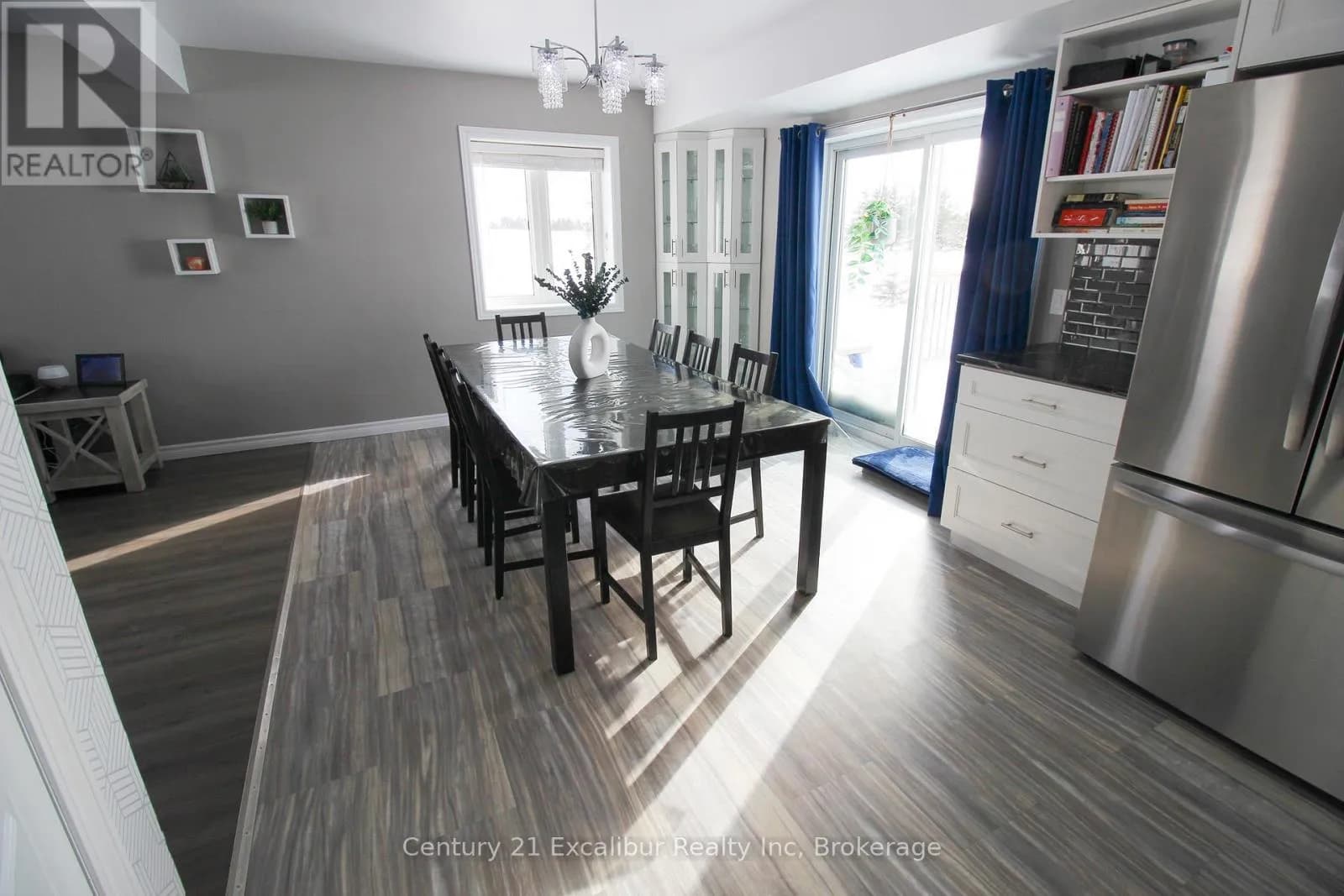 7104 SIXTH LINE ROAD W — photo 5 of 24