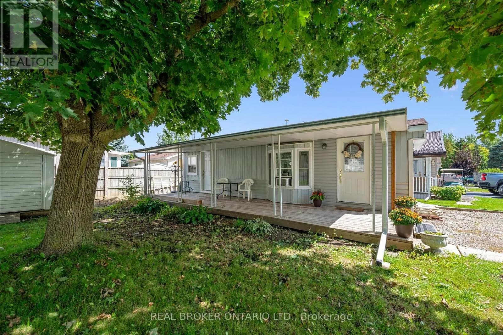 445 PINE PASS — photo 2 of 32