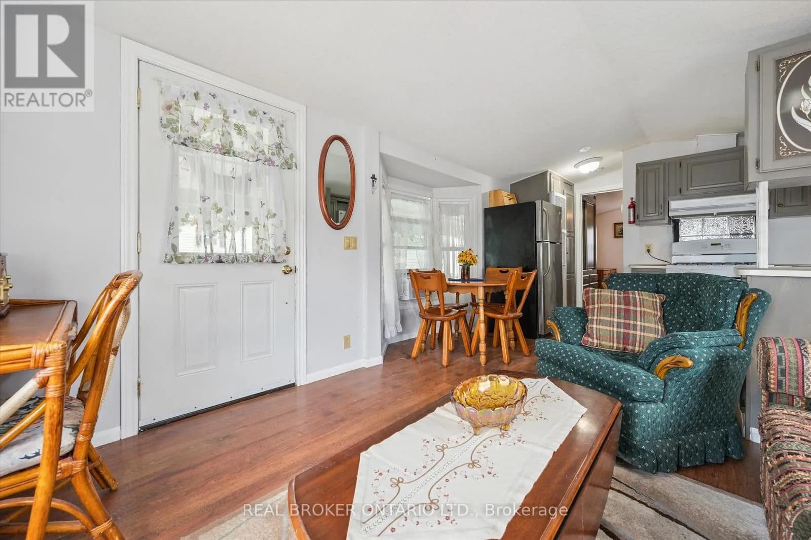 445 PINE PASS — photo 4 of 32