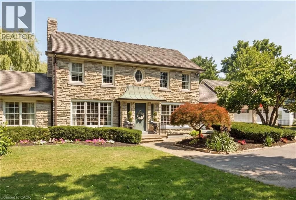 290 BRIDGEPORT Road E — photo 1 of 50