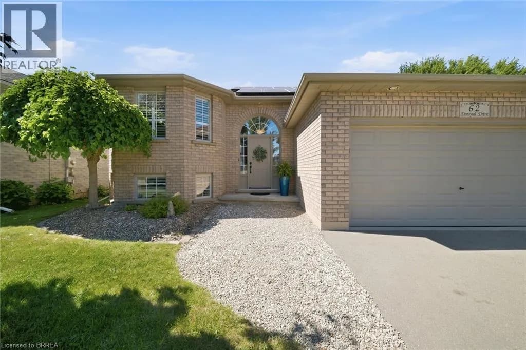 62 DONEGAL Drive — photo 4 of 37