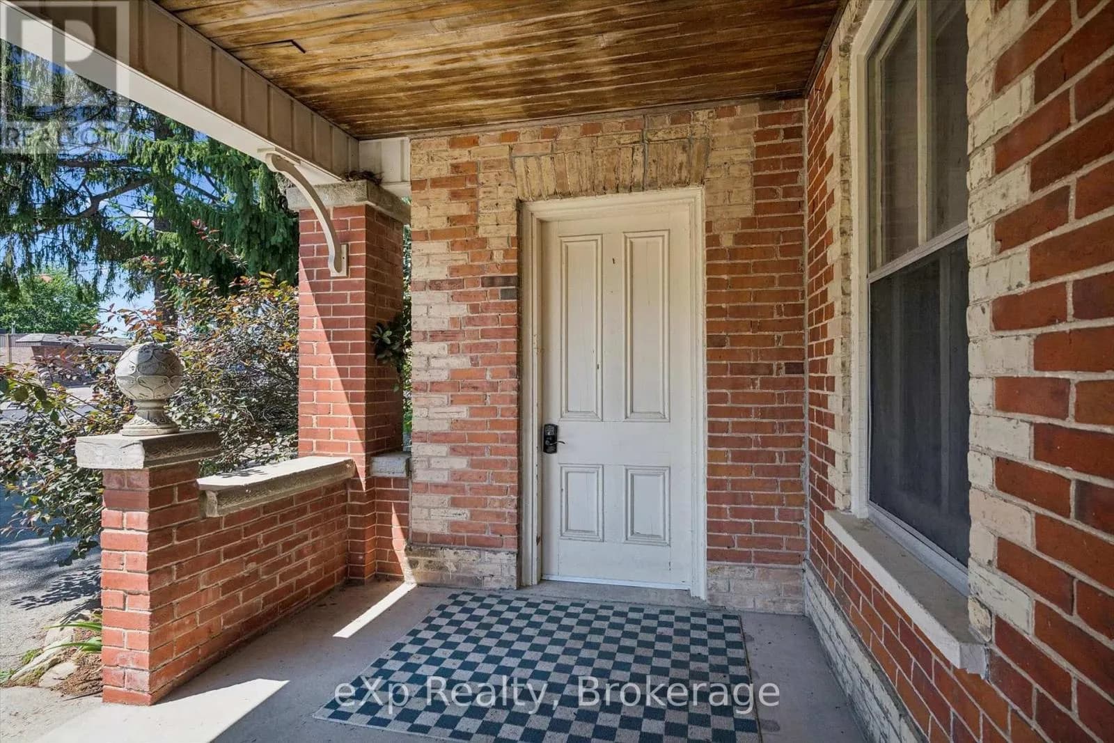 650 ST DAVID ST, NORTH ROAD — photo 4 of 46