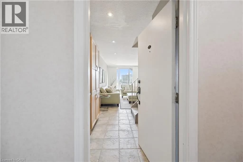36 HAYHURST Road Unit# 329 — photo 4 of 28