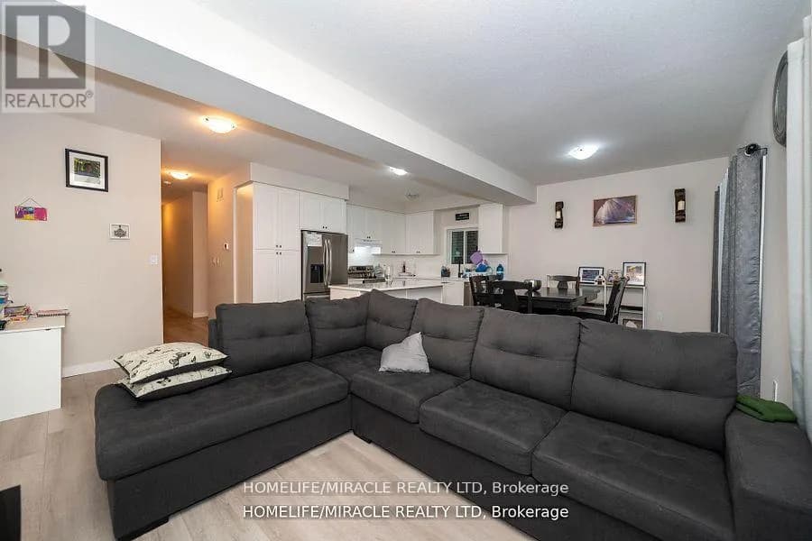 139 SIEBERT AVENUE — photo 5 of 15