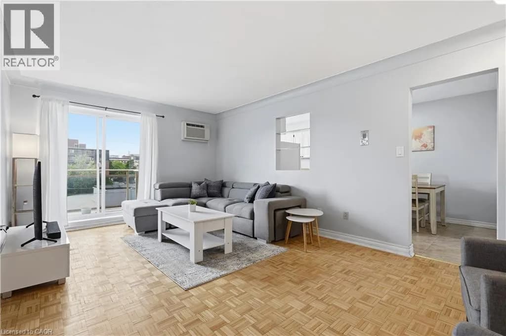 87 ST GEORGE Street Unit# 403 — photo 4 of 38