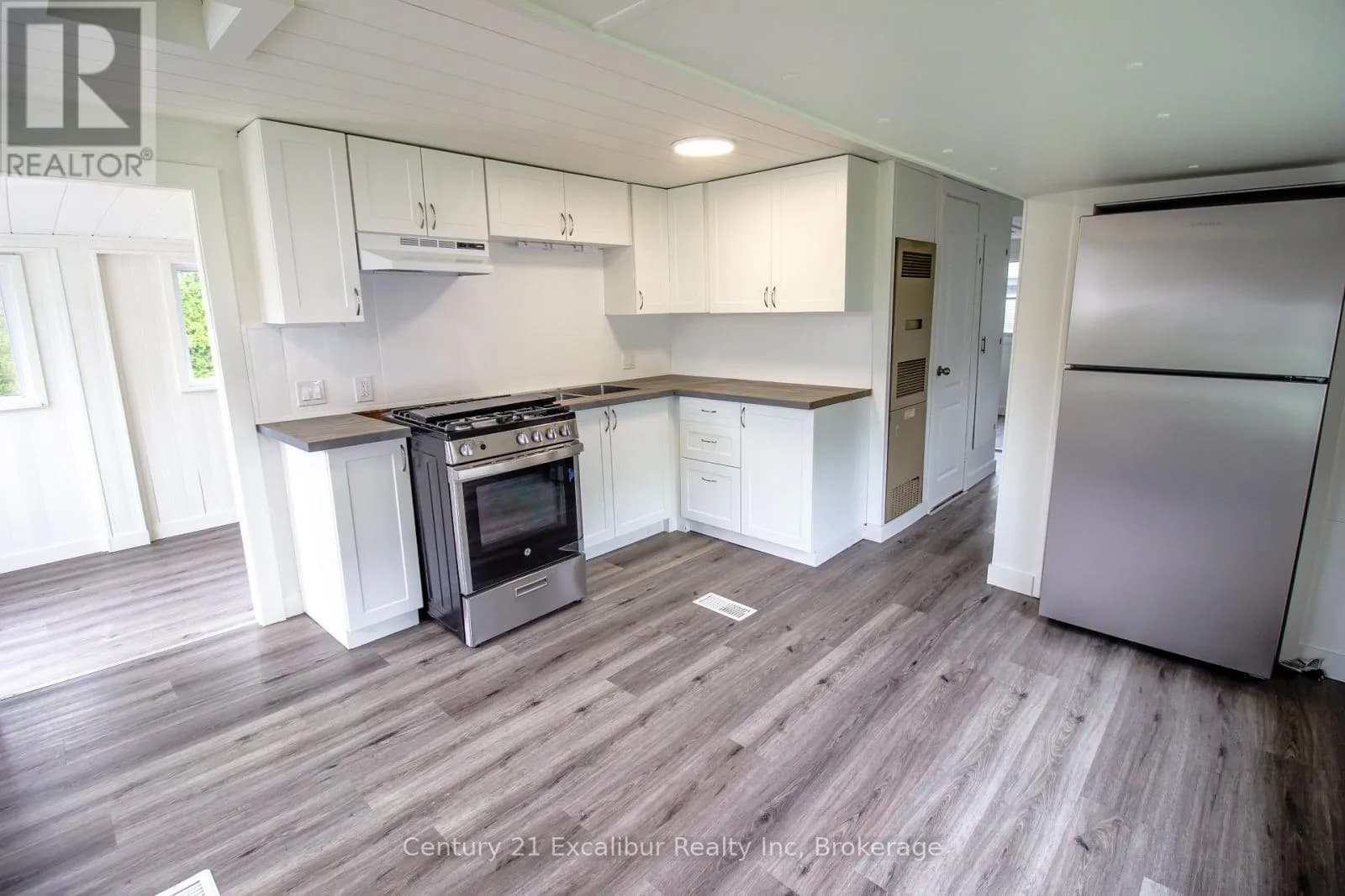 422 PINE PASS ROAD N — photo 4 of 14
