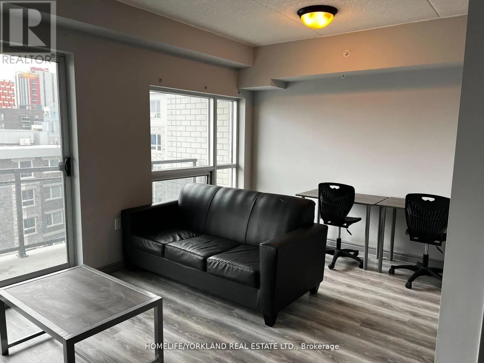 G612 - 275 LARCH STREET — photo 3 of 21