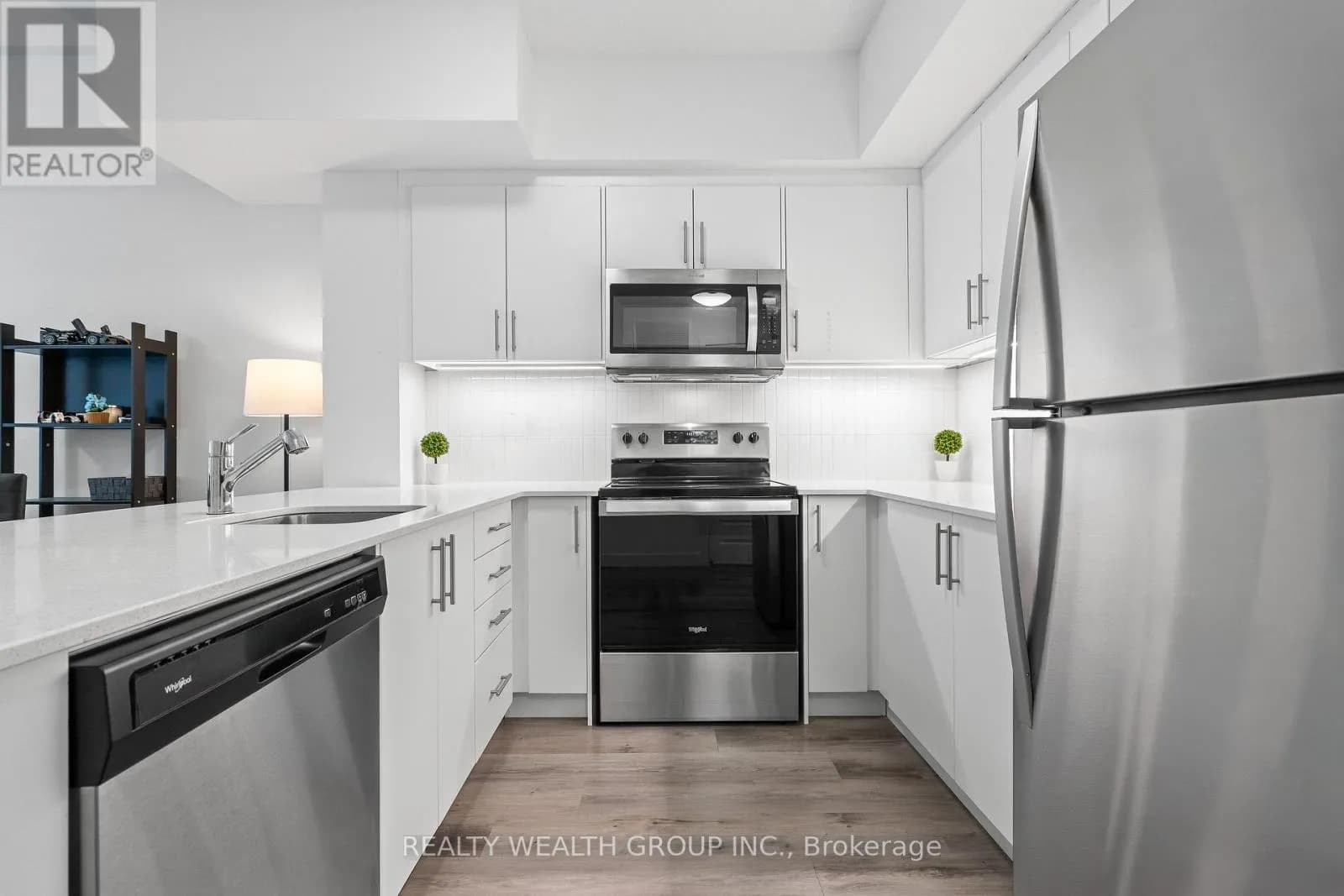 308 - 1201 LACKNER PLACE — photo 5 of 15
