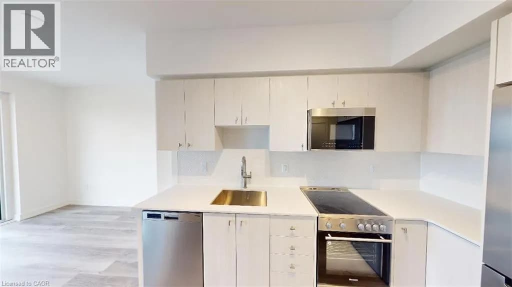 15 WELLINGTON Street S Unit# 1704 — photo 5 of 37