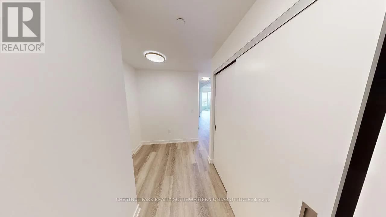 1704 - 15 WELLINGTON STREET — photo 4 of 34