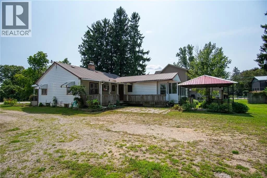1310 SNYDER'S Road E — photo 3 of 18