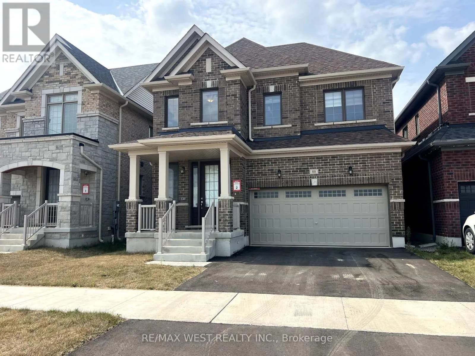 88 STRICKLAND AVENUE — photo 2 of 37
