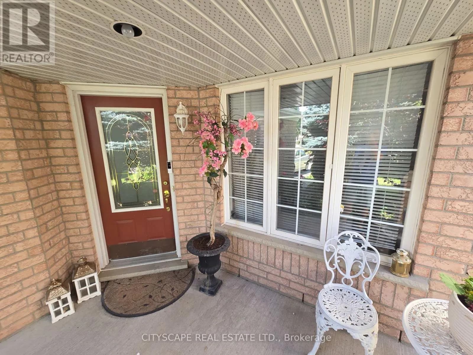 27 ADLER DRIVE S — photo 2 of 26