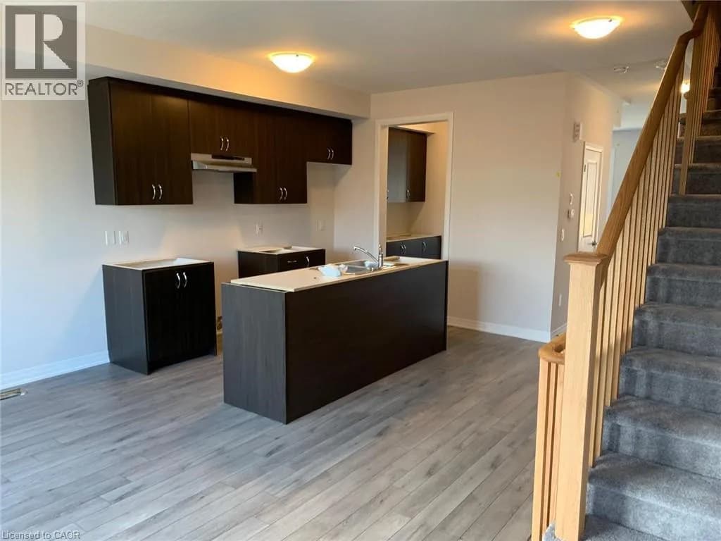 585 COLBORNE Street E Unit# 109 — photo 3 of 16