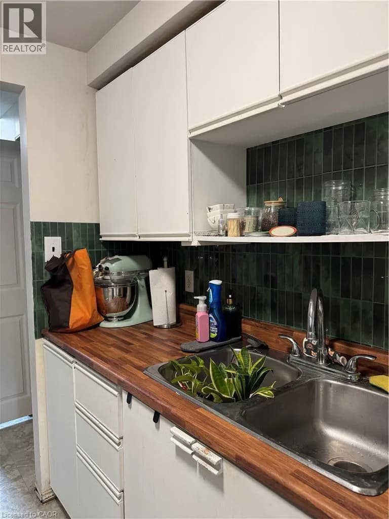 639 ALBERT Street Unit# 7 — photo 3 of 43