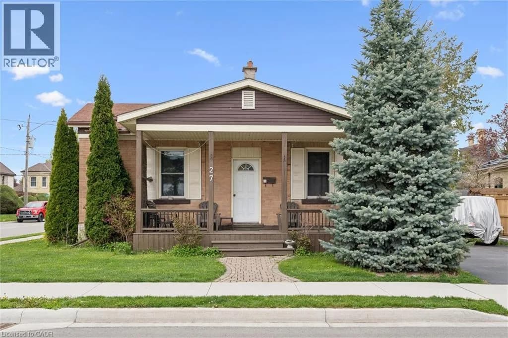 27 ROSEVIEW Avenue — photo 1 of 45