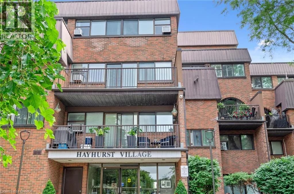 36 HAYHURST Road Unit# 301 — photo 3 of 40