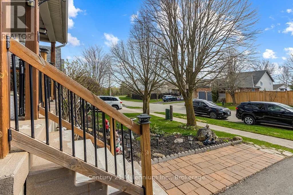11 NORTHAMPTON STREET — photo 3 of 49